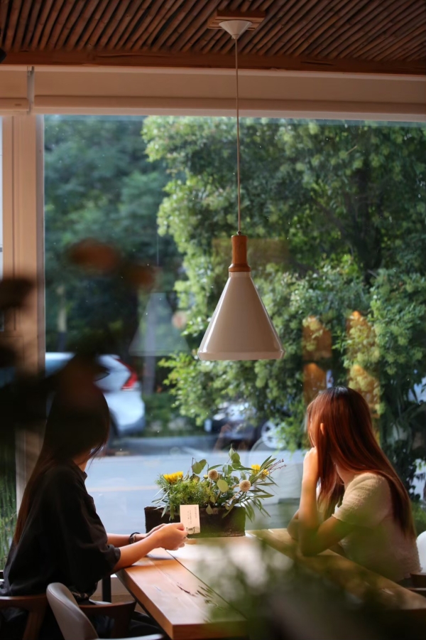 賞花與喝茶｜茶塢裡的花藝